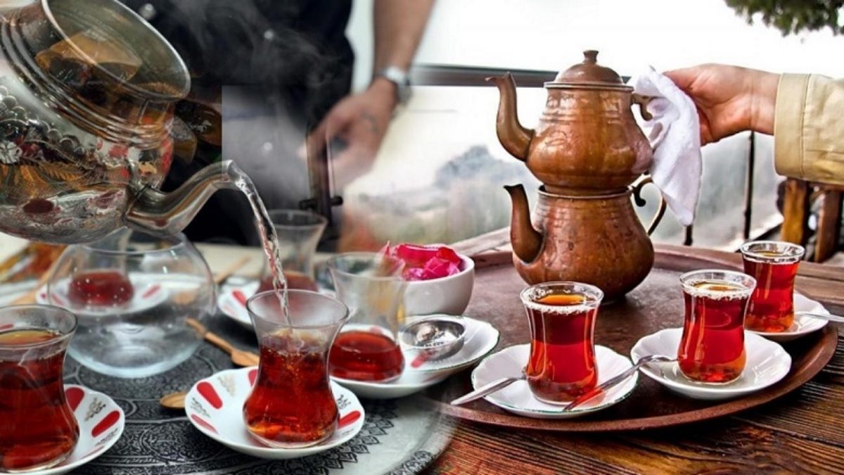 Çay severler bu yönteme bayılacak! Çayın suyuna 1 parça eklemek yeterli: Lezzeti katbekat artacak