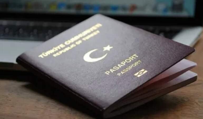 Karadağ, Türk vatandaşlarına vize muafiyetini yeniden başlatıyor