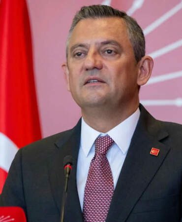 Özel’den asgari ücrete ilk tepki: İk kez açlık sınırının altında açıklandı