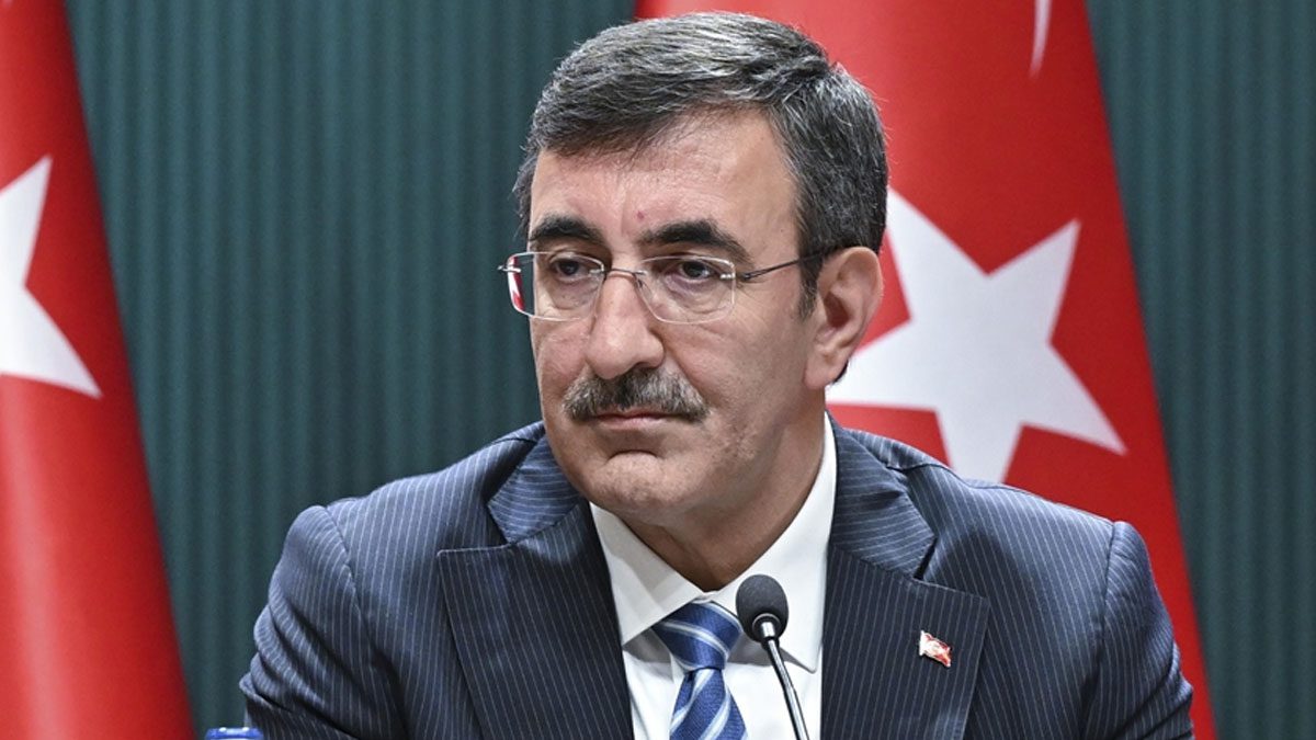 Cumhurbaşkanı Yardımcısı Yılmaz’dan asgari ücret için ‘hayırlı olsun’ mesajı