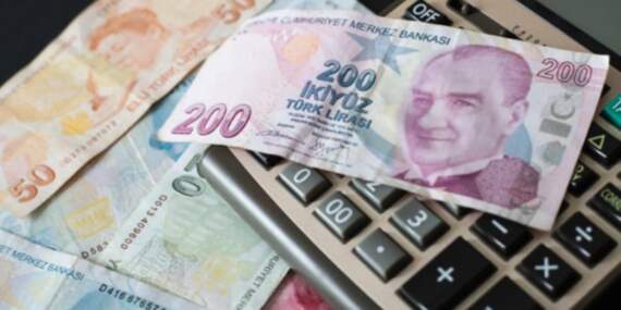 Merkez faizi indirdi, tüketici kredileri yükseldi