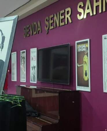 Uğur Mumcu, katledilişinin 33. yılında Bornova’da anıldı