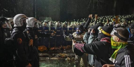 Saraçhane protestoları: Cumhurbaşkanına hakaret davasında 7 sanık beraat etti