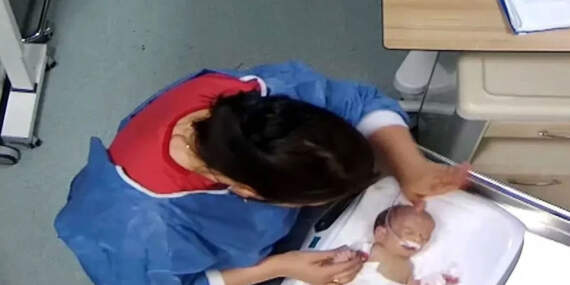 5 günlük bebeğe şiddet uygulamıştı: Cani hemşire için tutuklama kararı