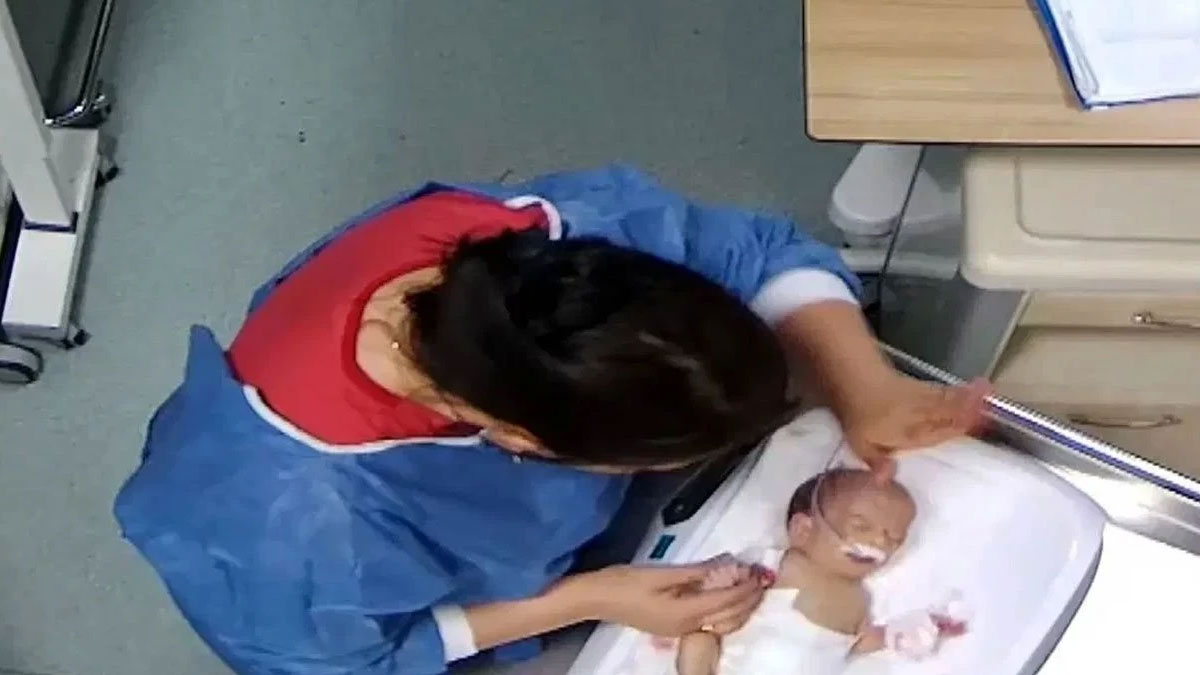 5 günlük bebeğe şiddet uygulamıştı: Cani hemşire için tutuklama kararı