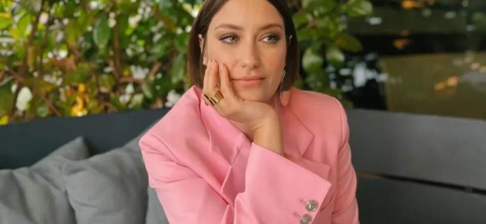 Hazal Kaya’dan Meryem Uzerli açıklaması! “Yaşlan be kadın” sözlerinin perde arkası aralandı