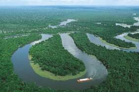 Bir uçtan bir uca akıyor, 11 ülkeyi birbirine bağlıyor! Dünyanın en uzun nehri: Tam 6650 km uzunluğunda