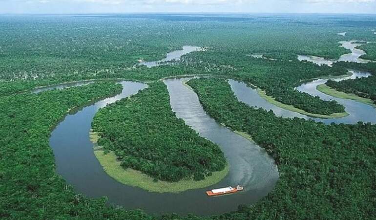 Bir uçtan bir uca akıyor, 11 ülkeyi birbirine bağlıyor! Dünyanın en uzun nehri: Tam 6650 km uzunluğunda