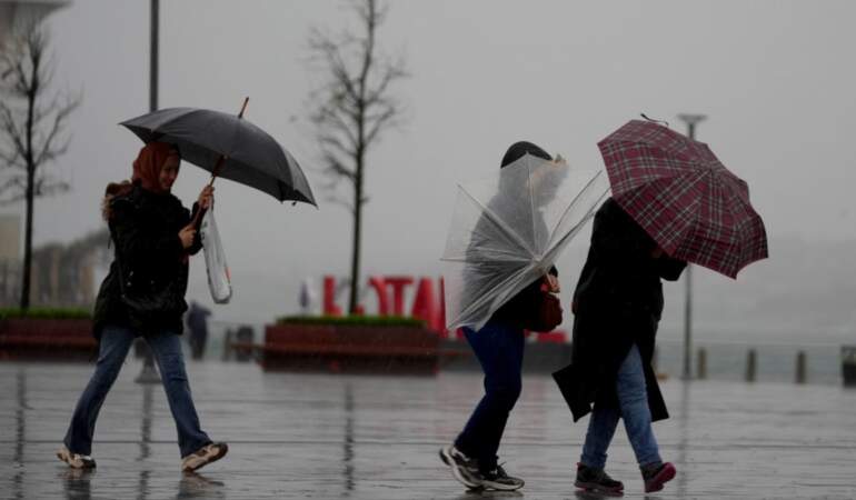 Meteoroloji’den 9 il için “sarı” kodlu uyarı: Sağanak ve fırtına kapıda