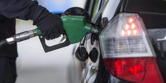 Benzine zam geliyor: Salı gününden itibaren geçerli olacak