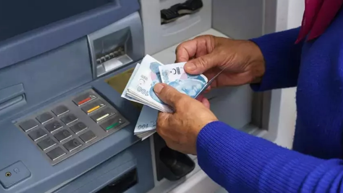 Emekli ikramiyesi ne kadar? İkramiyelere zam geldi mi? Masada iki farklı rakam var