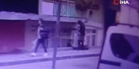 Şişli’deki kesik baş cinayetinde yeni görüntüler: Cesedi balkondan çıkarıp taksiye koydular