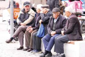 Emeklinin bayram ikramiyesi ne kadar olacak?