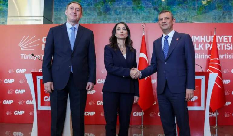Hatimoğulları ve Bakırhan, Özel’i ziyaret edecek; gündem Suriye