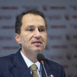 Erbakan’dan AK Parti’ye geçen başkanlara sert tepki: Maalesef omurgalı duramadılar