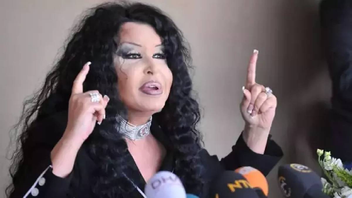 Bülent Ersoy’un soyadını merak konusu oldu! Soyadını bakın hangi ünlü isim vermiş!