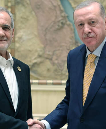 Erdoğan, Pezeşkiyan ile görüştü