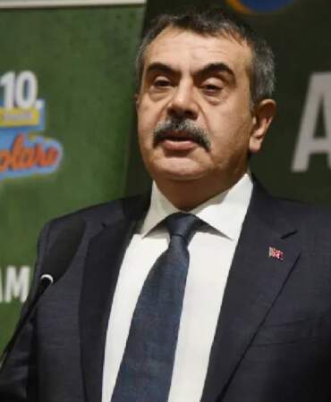 Bakan Tekin: Çok şükür Türkiye artık kılık kıyafet tartışmıyor