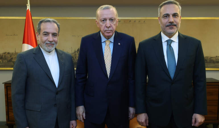 Erdoğan, İran Dışişleri Bakanı Arakçi ile görüştü