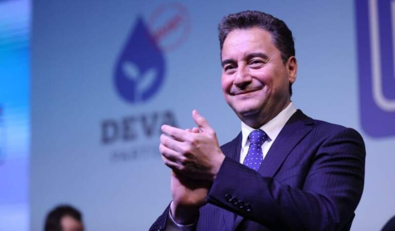 Babacan’dan Suriye hükümeti–SDG mutabakatına destek