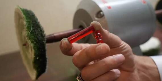 Hobisini ileri taşıdı kendi atölyesini açtı! Doğal taşları emekle işliyor: Bir tanesini 2 günde bitiriyor