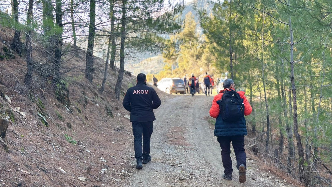 Adana’da 16 Yaşındaki Hatice Aranıyor