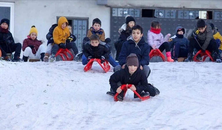 Ankara’da Taşımalı Eğitime 1 Gün Ara