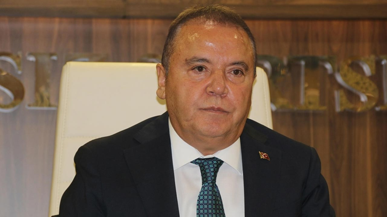 Muhittin Böcek Yeniden Hastaneye Kaldırıldı