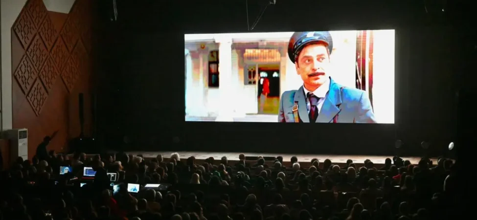 Uraloğlu, ‘Bak Postacı Geliyor’ Filminin Gösterimine Katıldı