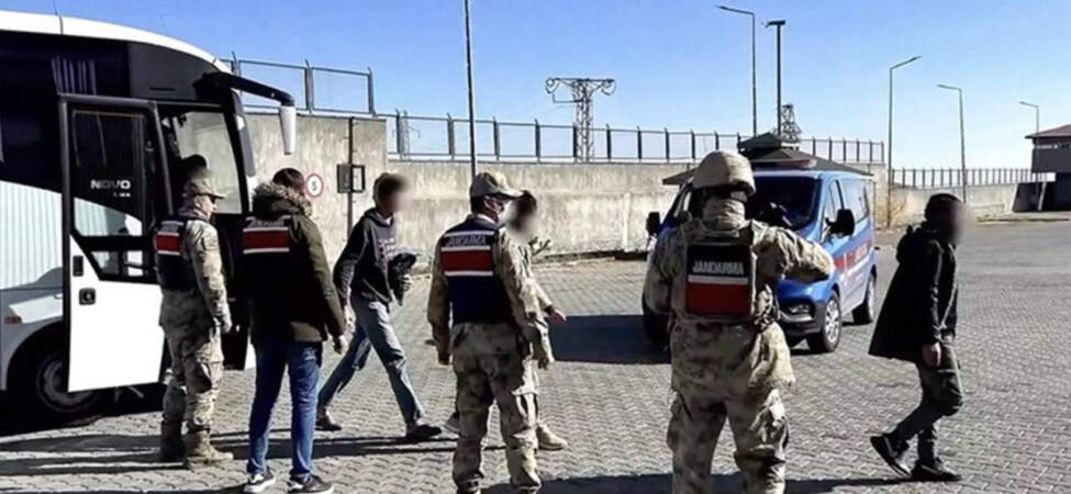 Bakan Yerlikaya Duyurdu! 478 Düzensiz Göçmen Yakalandı