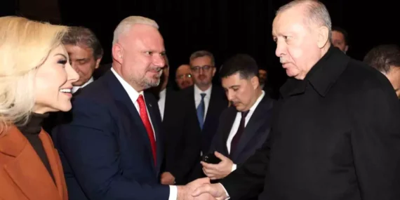 Başkan Pehlivan Ankara’da Ödül Törenine Katıldı
