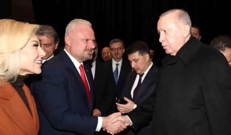 Başkan Pehlivan Ankara’da Ödül Törenine Katıldı