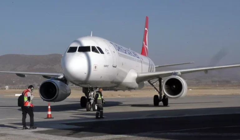 Bingöl’de Uçak Seferleri İptal