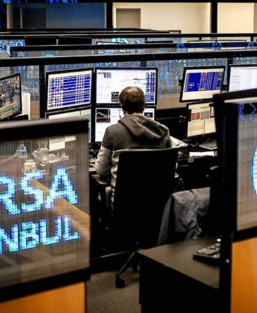 Borsa İstanbul Rekora Koşuyor! BIST 100 Güne Zirvede Başladı