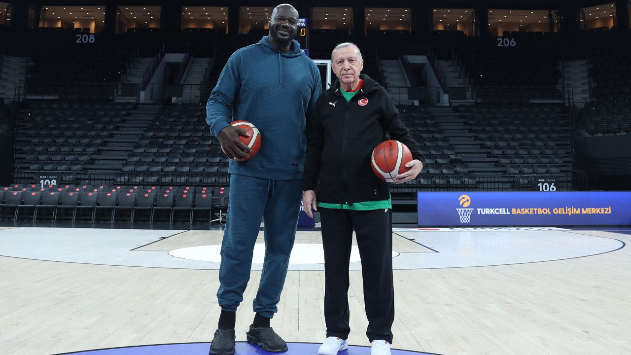 Cumhurbaşkanı Erdoğan, NBA Efsanesi Shaquille O’Neal ile Parkeye Çıktı