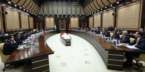 Türkiye ve Özbekistan Liderleri Heyetler Arası Görüşme Gerçekleştirdi