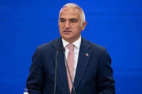 Cumhuriyet Tarihinde Bir İlk! Bakan Ersoy: Turizm Geliri Rekor Seviyeye Ulaştı