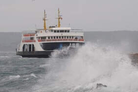 Deniz Ulaşımına Fırtına Engeli: Güney Marmara’daki Tüm Seferler İptal