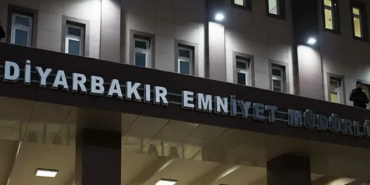 Diyarbakır’da Emniyet Binasına Saldırı! Valilikten Açıklama Geldi