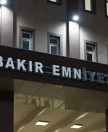 Diyarbakır’da Emniyet Binasına Saldırı! Valilikten Açıklama Geldi