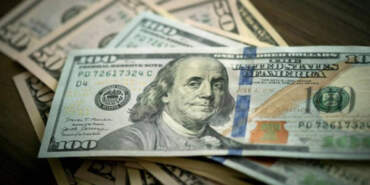 Dövizde Yön Ayrıştı: Doların Yükselişi Sürüyor, Euro Düşüyor! İşte 30 Ocak Cuma Güncel Döviz Kurları