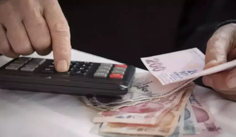 Emeklinin beklediği kulis! ”Duyum aldım” deyip tarih bile verdi