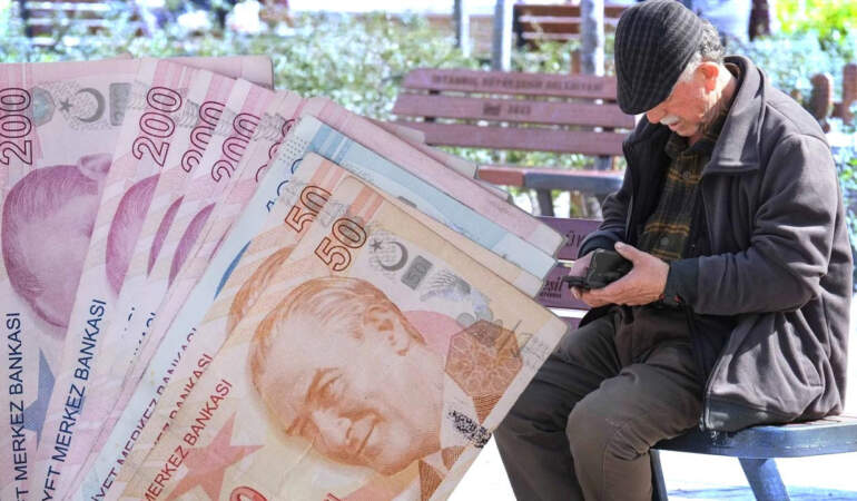 En Düşük Emekli Maaşında Tarihi Adım: Devlet Kesenin Ağzını Açıyor, Kalıcı Destek Geliyor