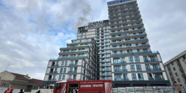 Esenyurt’taki 16 Katlı Binada Korkutan Yangın