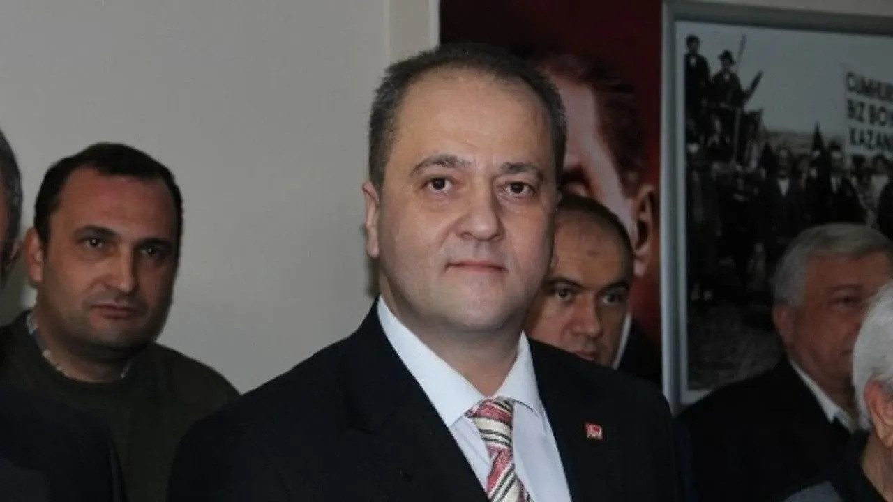 Eski CHP ilçe Başkanı Ofisinde Ölü Bulundu