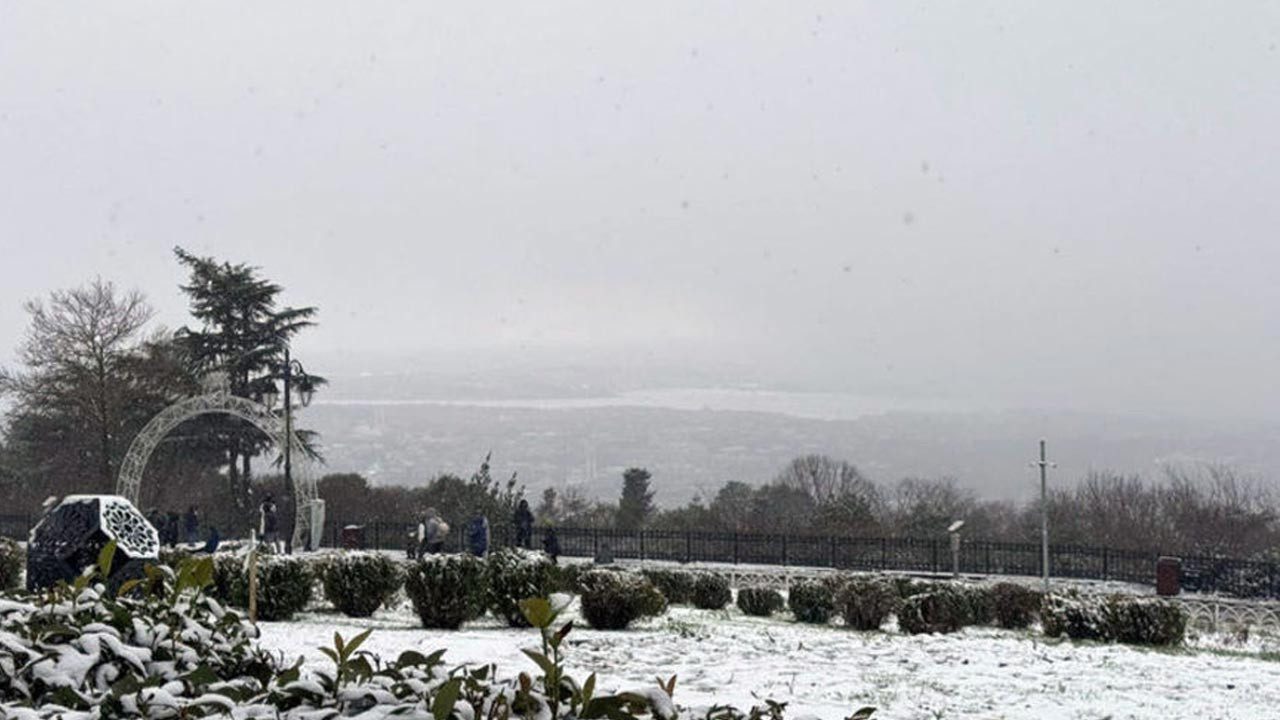 İstanbul’a Kar Geri Döndü! Yüksek Kesimler Beyaza Büründü