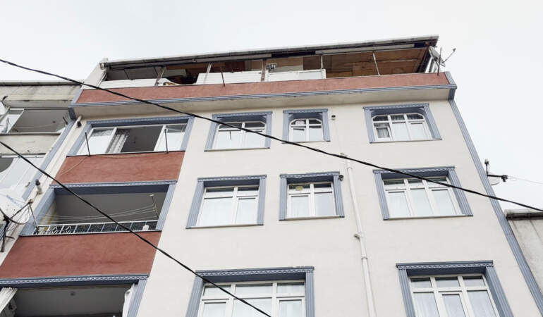 İstanbul’da ‘Zehirlenme’ Şüphesi: Bir Evde 3 Kişinin Cansız Bedeni Bulundu