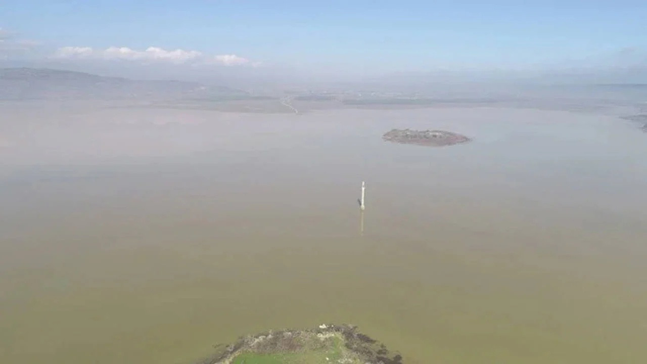 İzmir’in Su Kaynağı Çamurlaştı… 4 İlçede Su Kesintisi