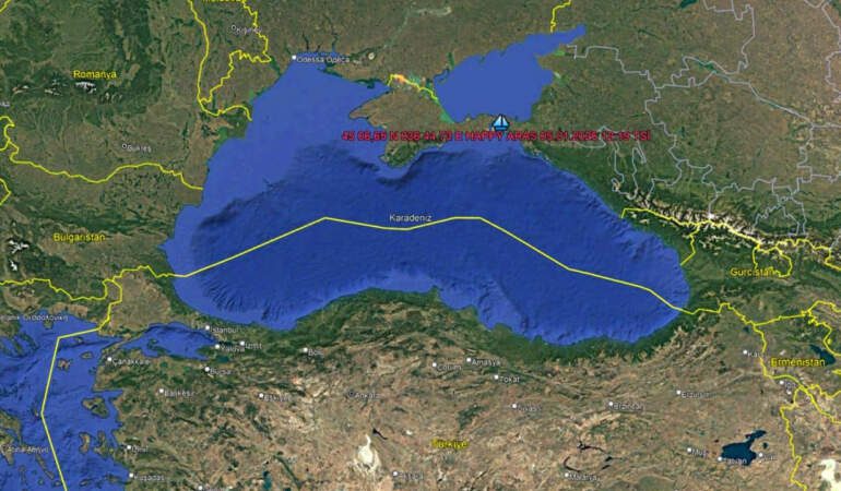 Karadeniz’de Sürüklenen Türk Gemisi Karaya Oturdu