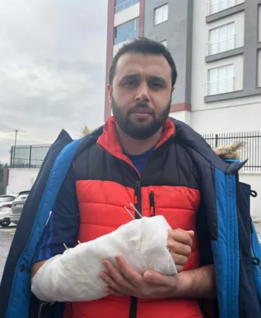 Sokak Köpekleri Saldırdı, Şahıs Yaralandı